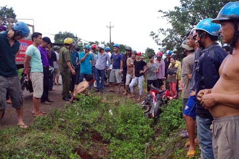 Nguoi dan truy duoi 2 ten trom hon 20 km hinh anh