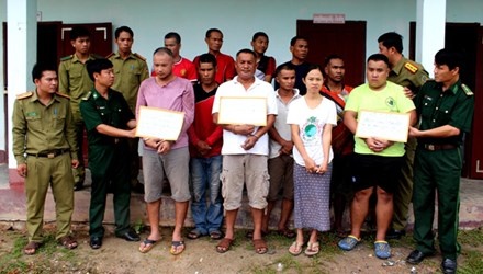 Các nghi can bị bắt giữ.