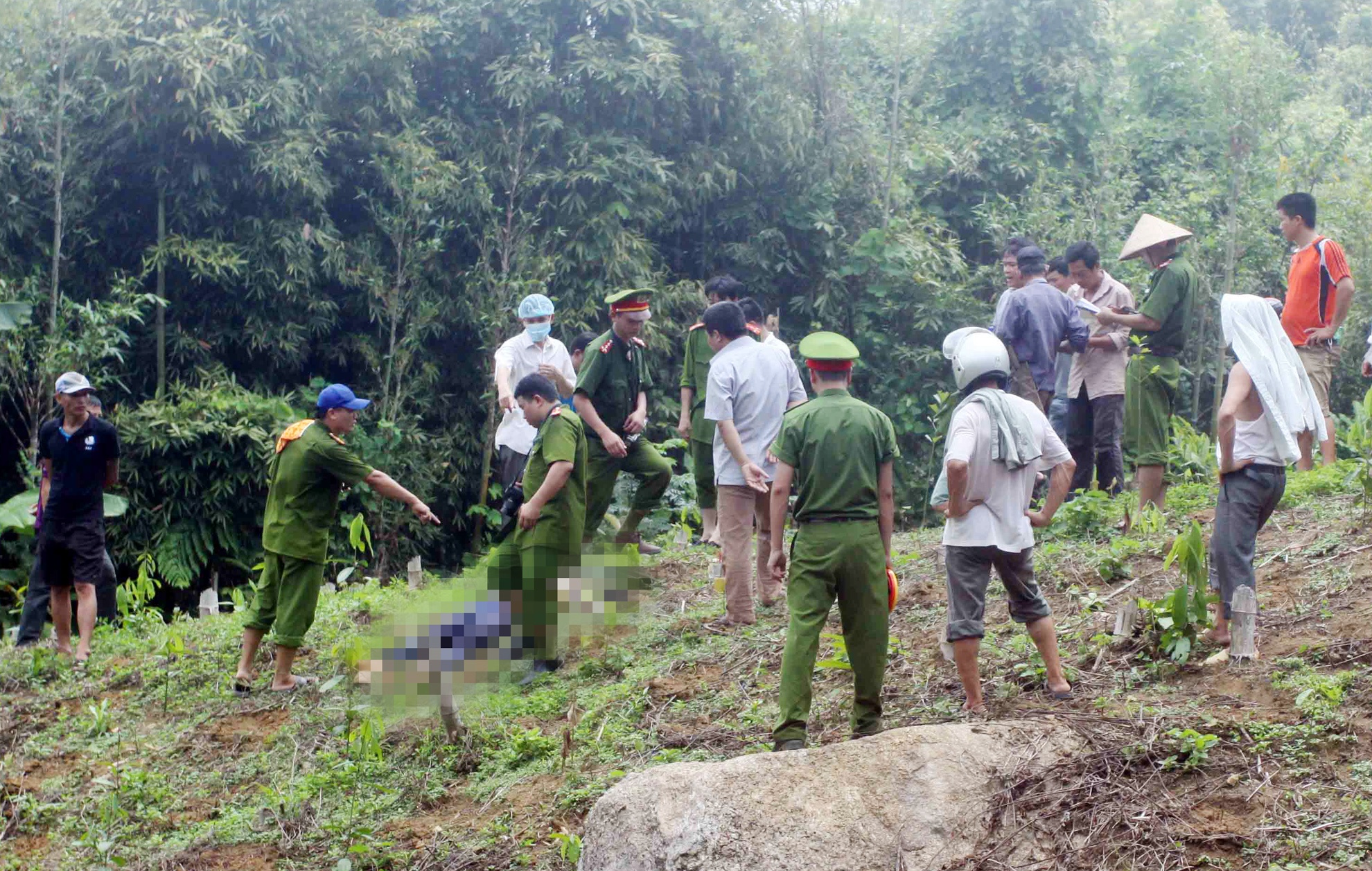 Hien truong vu tham sat 4 nguoi o Yen Bai hinh anh