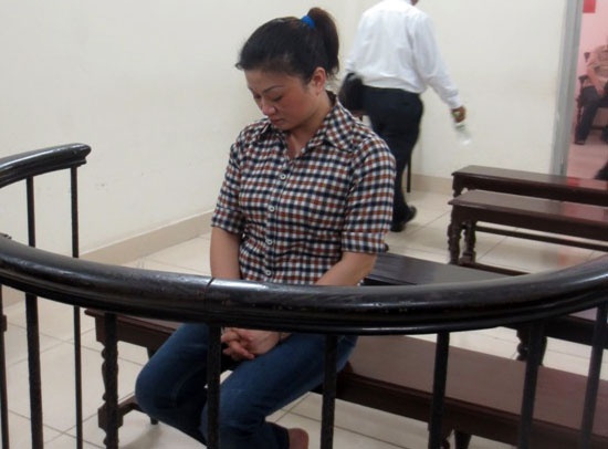 Thieu phu hoc het lop 8 lua 140 ty dong hinh anh