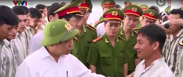 Xet duyet hon 18.000 ho so de nghi dac xa hinh anh
