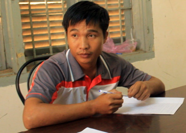 Bat nghi can giet nguoi cuop oto, chon xac trong bai rac hinh anh