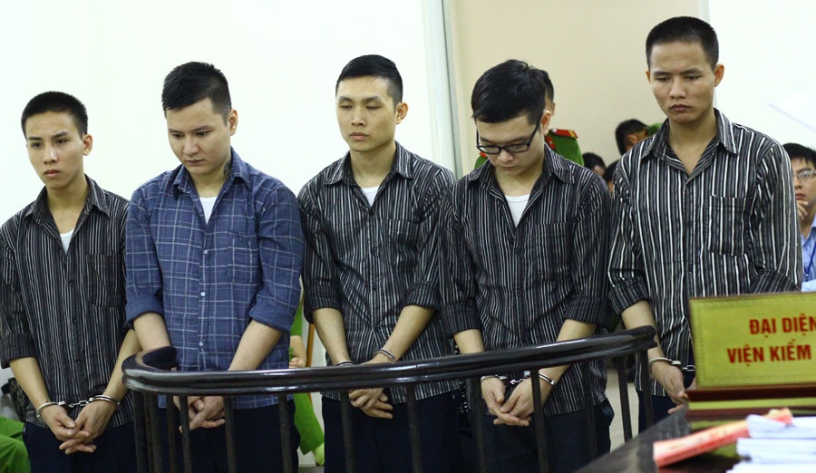 Duong day tiep tay nhom toi pham lua tien ty cua nguoi Viet hinh anh