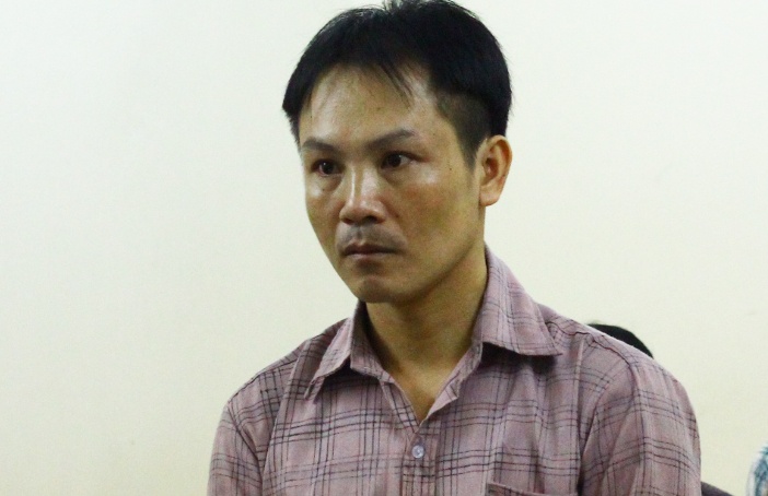 Tu hinh ke sat hai bao ve vu truong cuop hon nua ty hinh anh