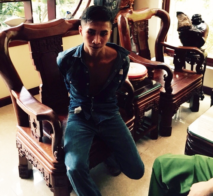 Vay bat ten trom co thu tren noc biet thu hinh anh