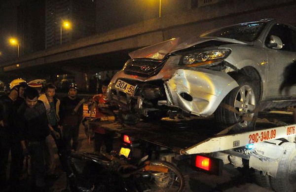 Bat giam tai xe Santafe tong chet co gai hinh anh