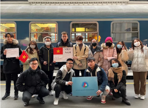 Du học sinh ở Ukraine ảnh 1 Du hoc sinh o Ukraine anh 1