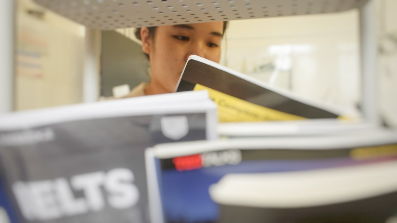 Chi manh tien on thi IELTS hinh anh