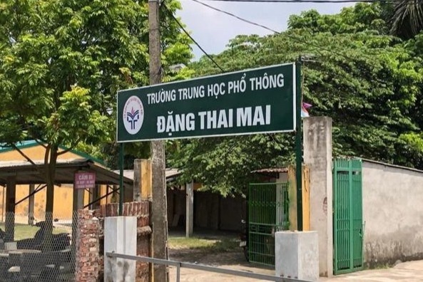 Hieu truong tro lai lam viec, hoc sinh truong Dang Thai Mai duoc 'cuu' hinh anh