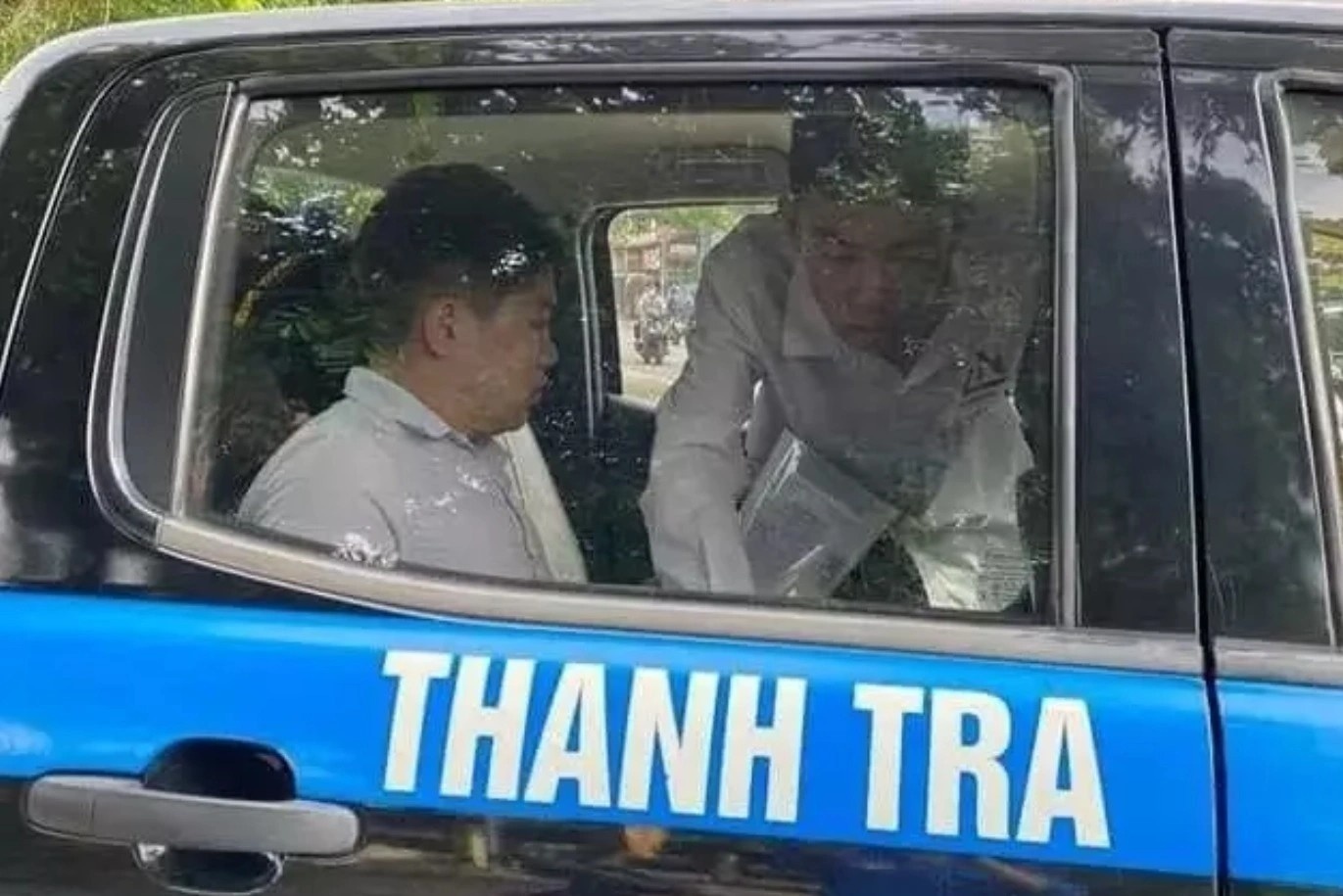 Hai nam sinh Ha Noi lo buoi thi vi tra nham Google Maps hinh anh