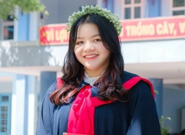 5 thi sinh dat diem 10 mon thi Ngu van anh 2