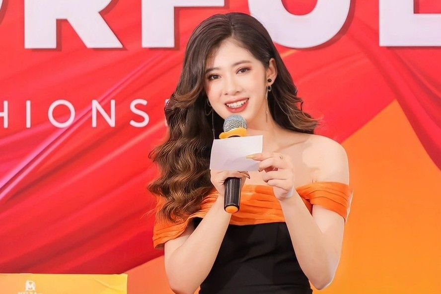 A khoi 2 DH Ngoai thuong di hoc MC anh 1