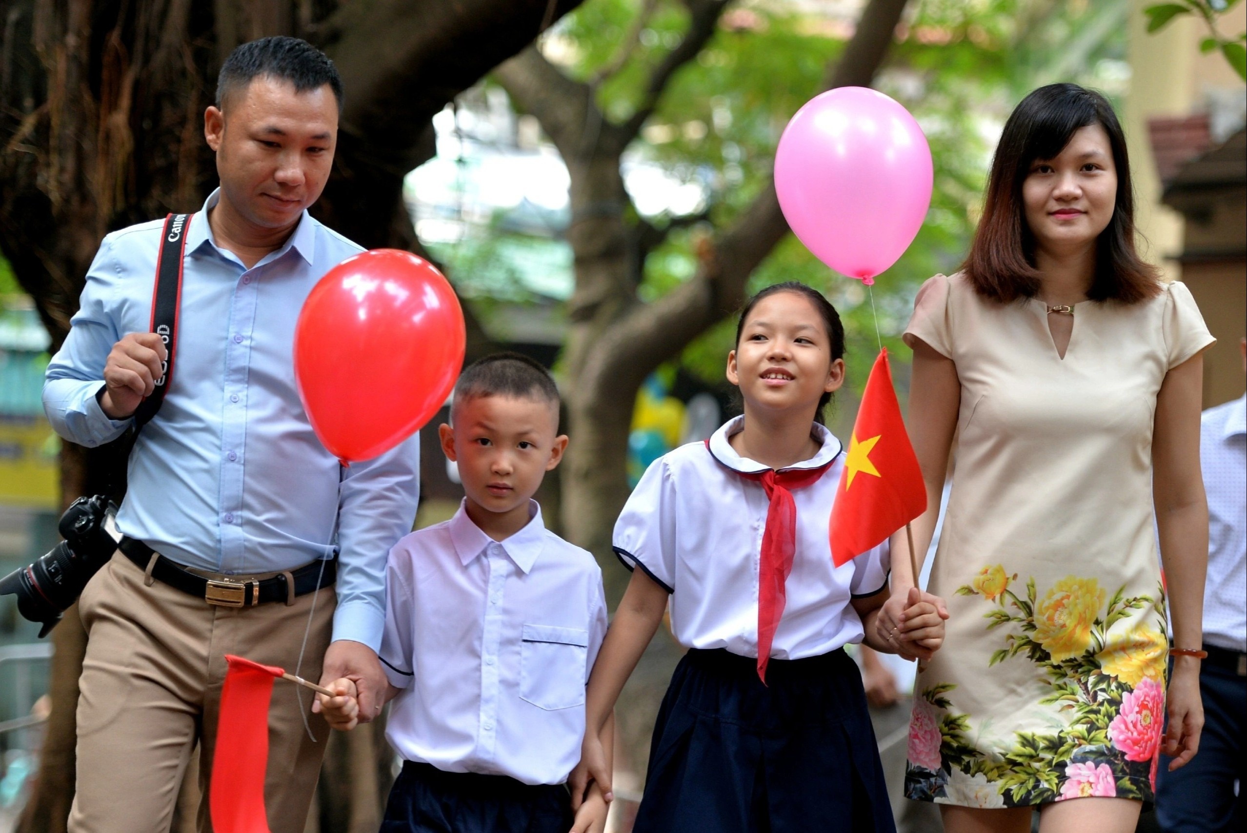 Cac dia phuong mien hoc phi nam 2022-2023 hinh anh