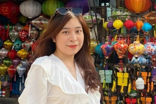 Viet bai luan trong 3 tieng, nu sinh gianh hoc bong toan phan hinh anh