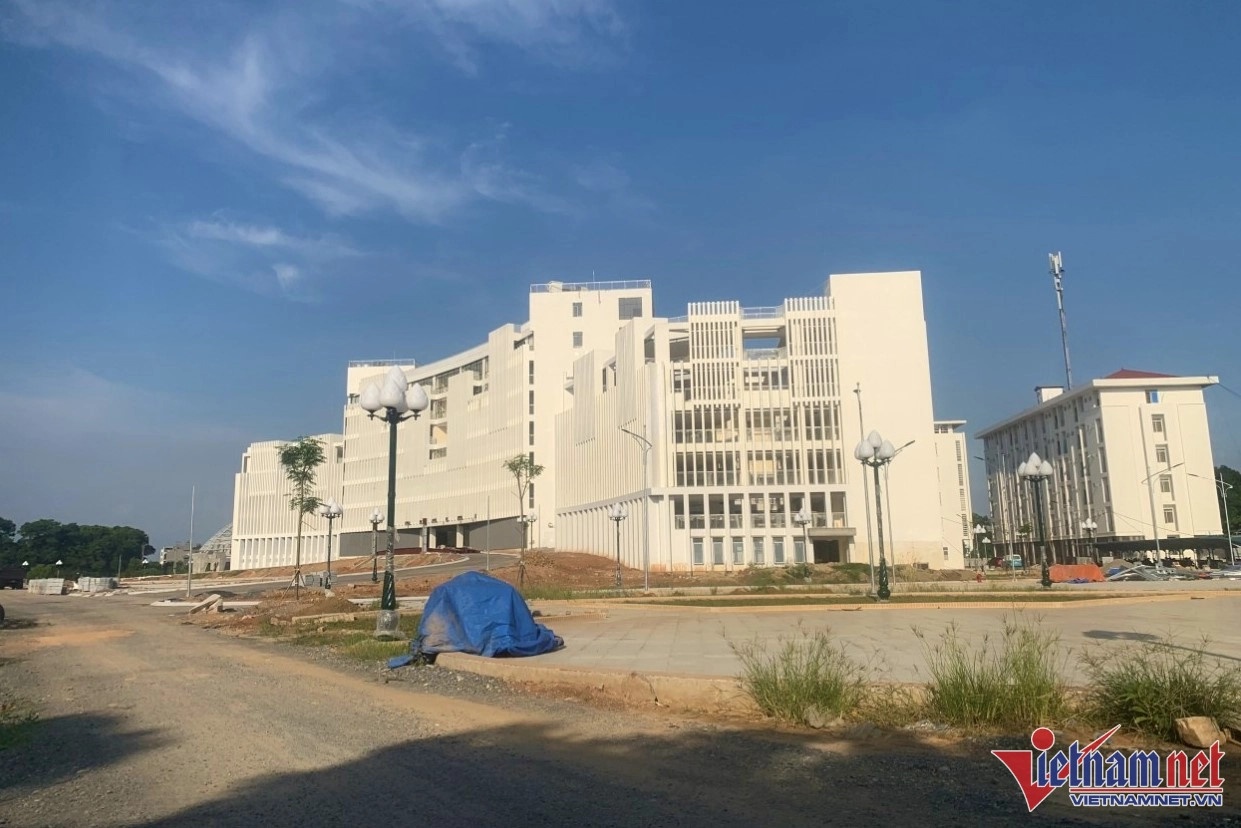 Phu Tho xay truong chuyen anh 1