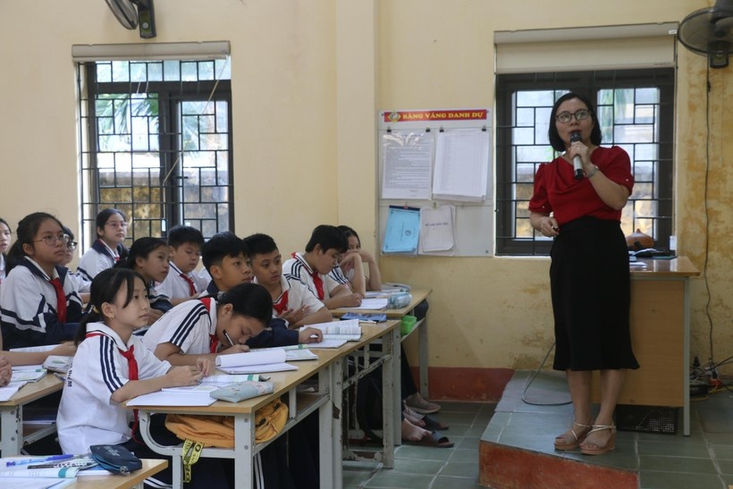 Nhieu giao vien nghi viec anh 1