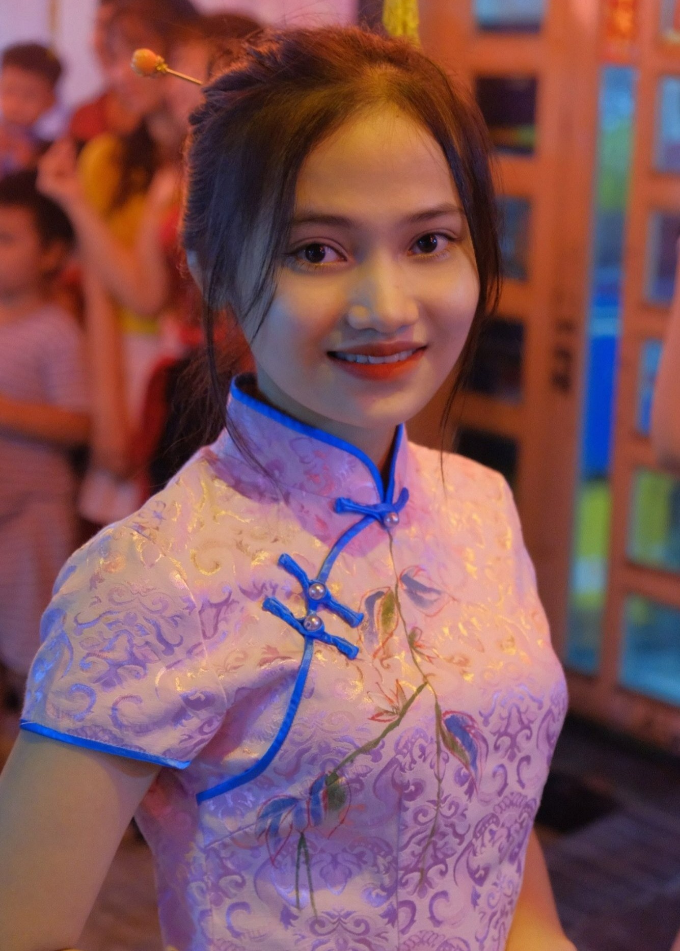 Sinh vien lam them Tet anh 2