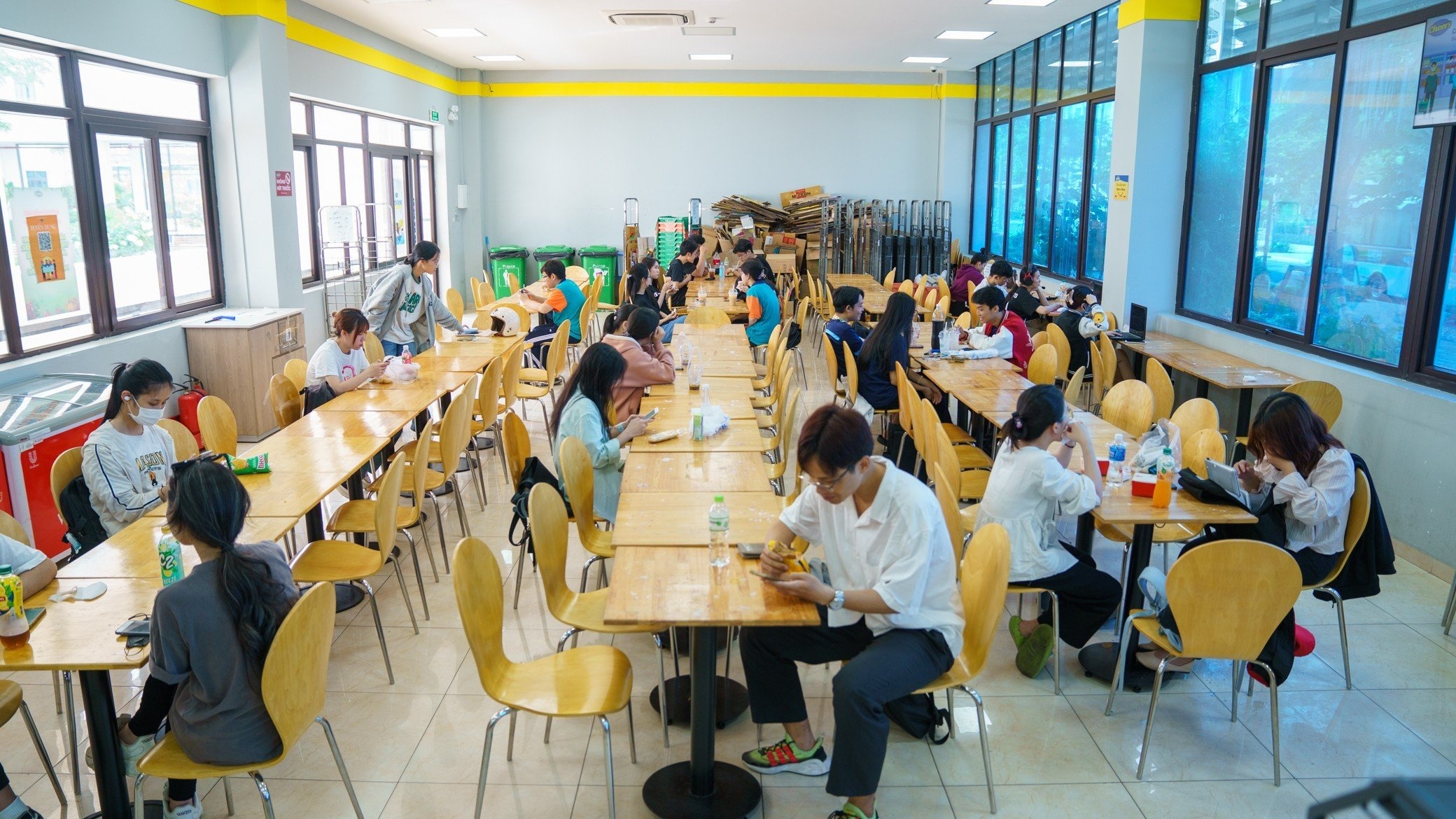 sinh viên chơi chứng khoán ảnh 14 sinh vien choi chung khoan anh 14