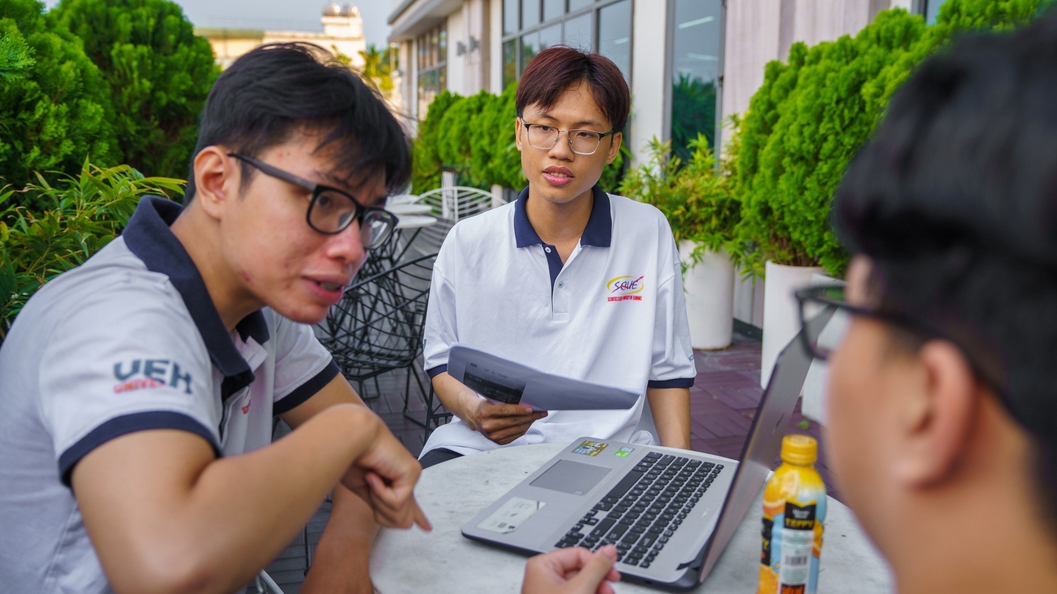 sinh viên chơi chứng khoán ảnh 39 sinh vien choi chung khoan anh 39