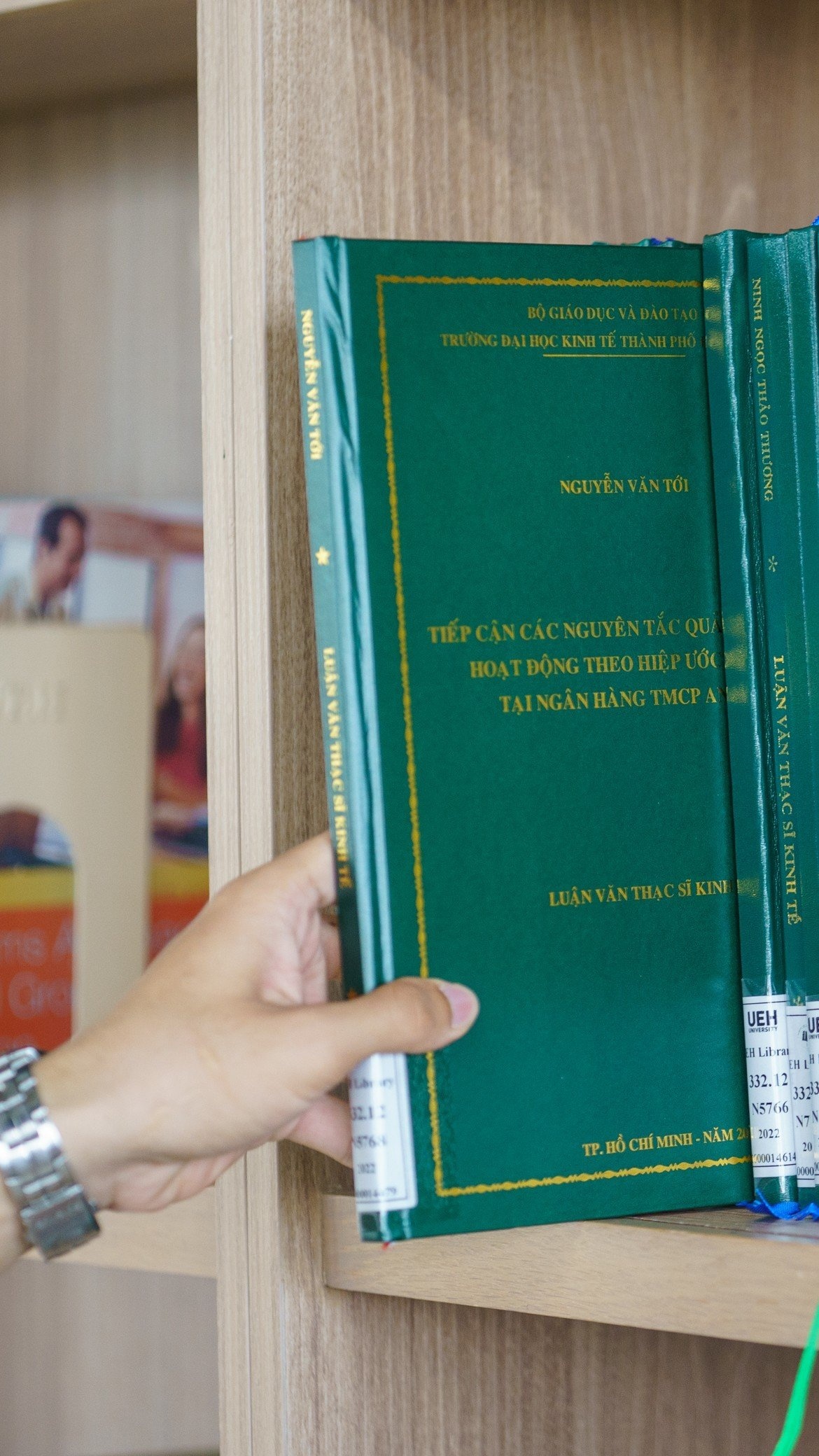 sinh viên chơi chứng khoán ảnh 21 sinh vien choi chung khoan anh 21