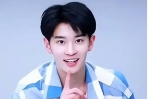 Nam sinh 18 tuoi do thu khoa 3 hoc vien noi tieng hinh anh