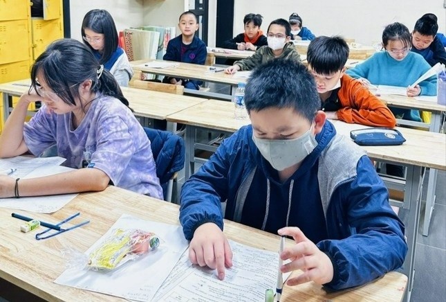 Ho so toan diem 10 thi vao truong top dau: Chuyen khong la o Ha Noi hinh anh