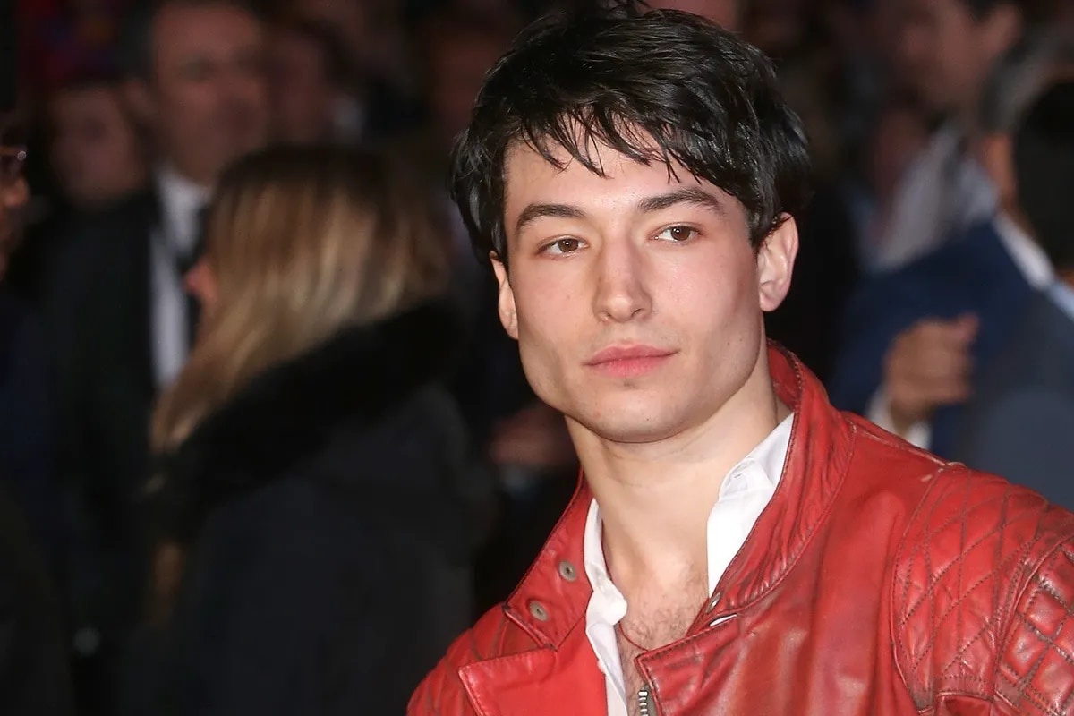 Ezra Miller anh 1