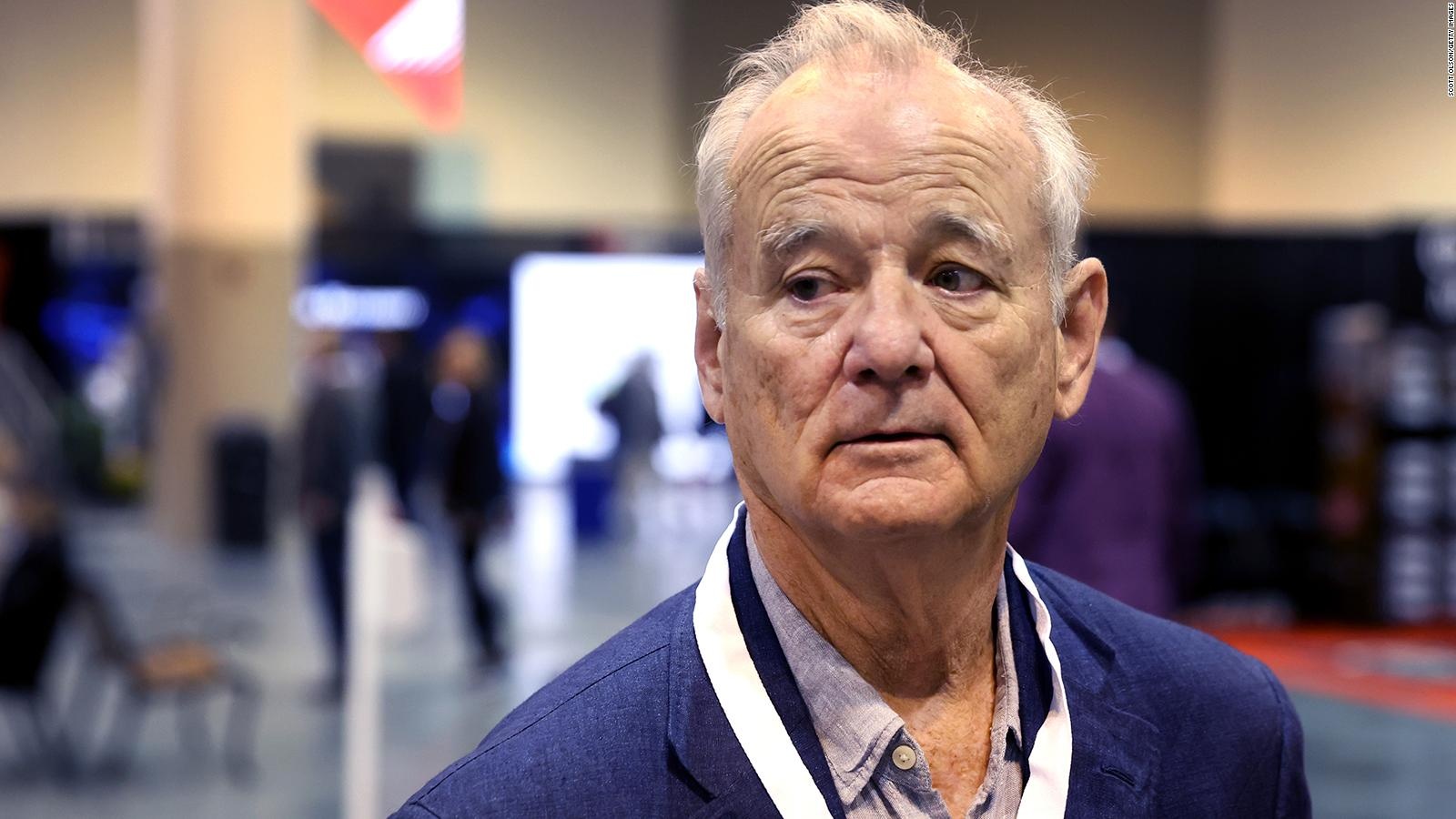 Bill Murray bi cao buoc cuong hon nu nhan vien hinh anh