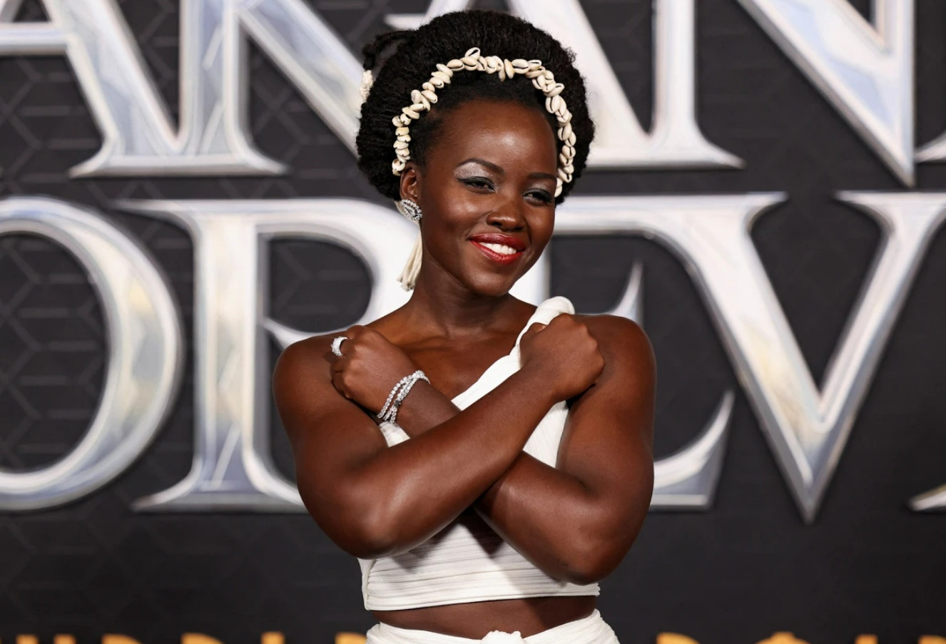 Dan sao hoi ngo tai tham do bom tan 'Black Panther 2' hinh anh