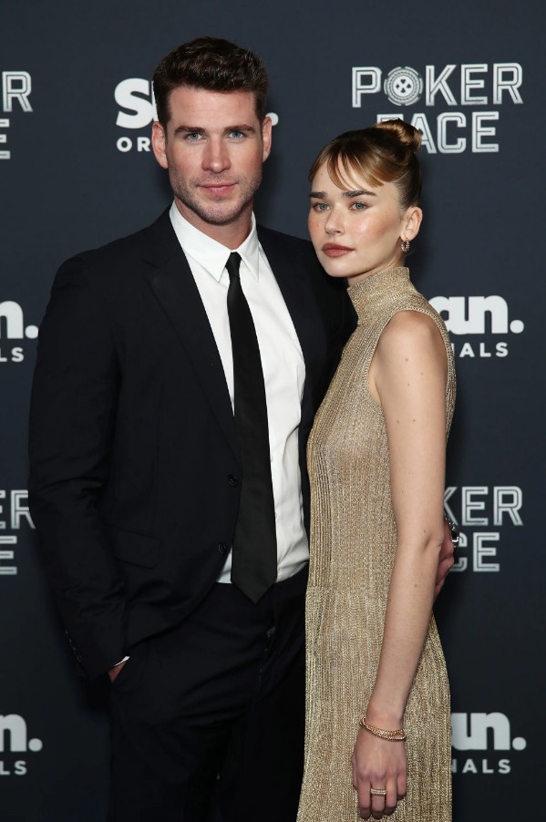 Liam Hemsworth,  Gabriella Brooks anh 1