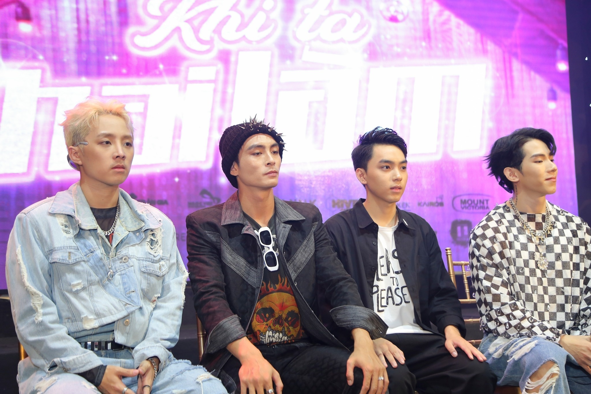 review Khi ta hai lam anh 2