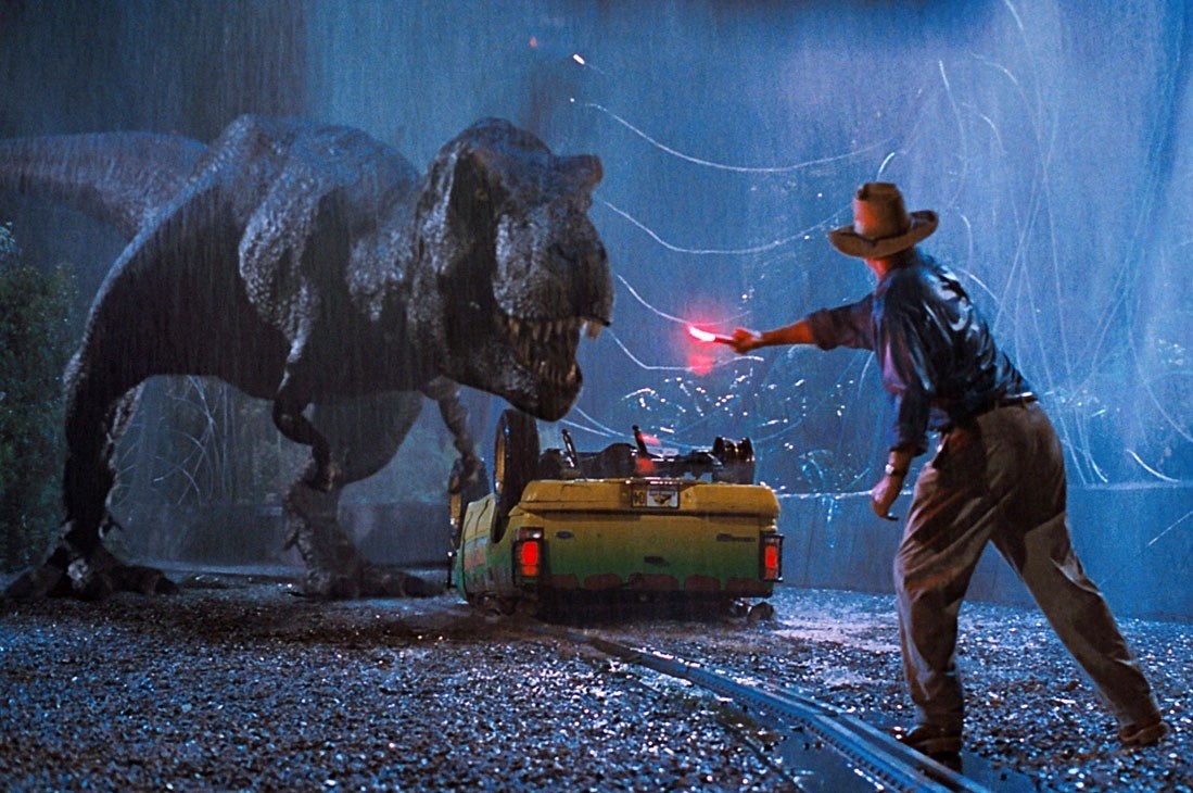 E-kip 'Cong vien ky Jura' suyt chet vi gap sieu bao hinh anh