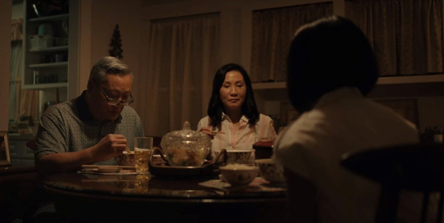 Dang sau canh Hong Dao va bat canh chua Viet 'biet noi' trong 'Beef' hinh anh