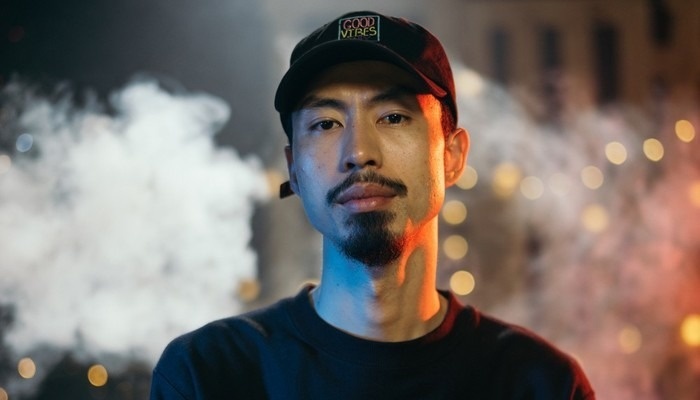 Khan gia bi lua dao khi mua ve xem liveshow, e-kip Den Vau noi gi? hinh anh