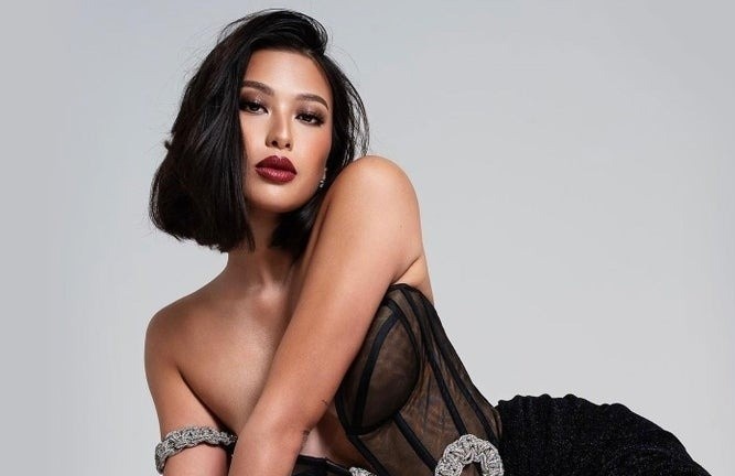 Hoa hau Hoan vu Philippines cong khai la nguoi song tinh hinh anh