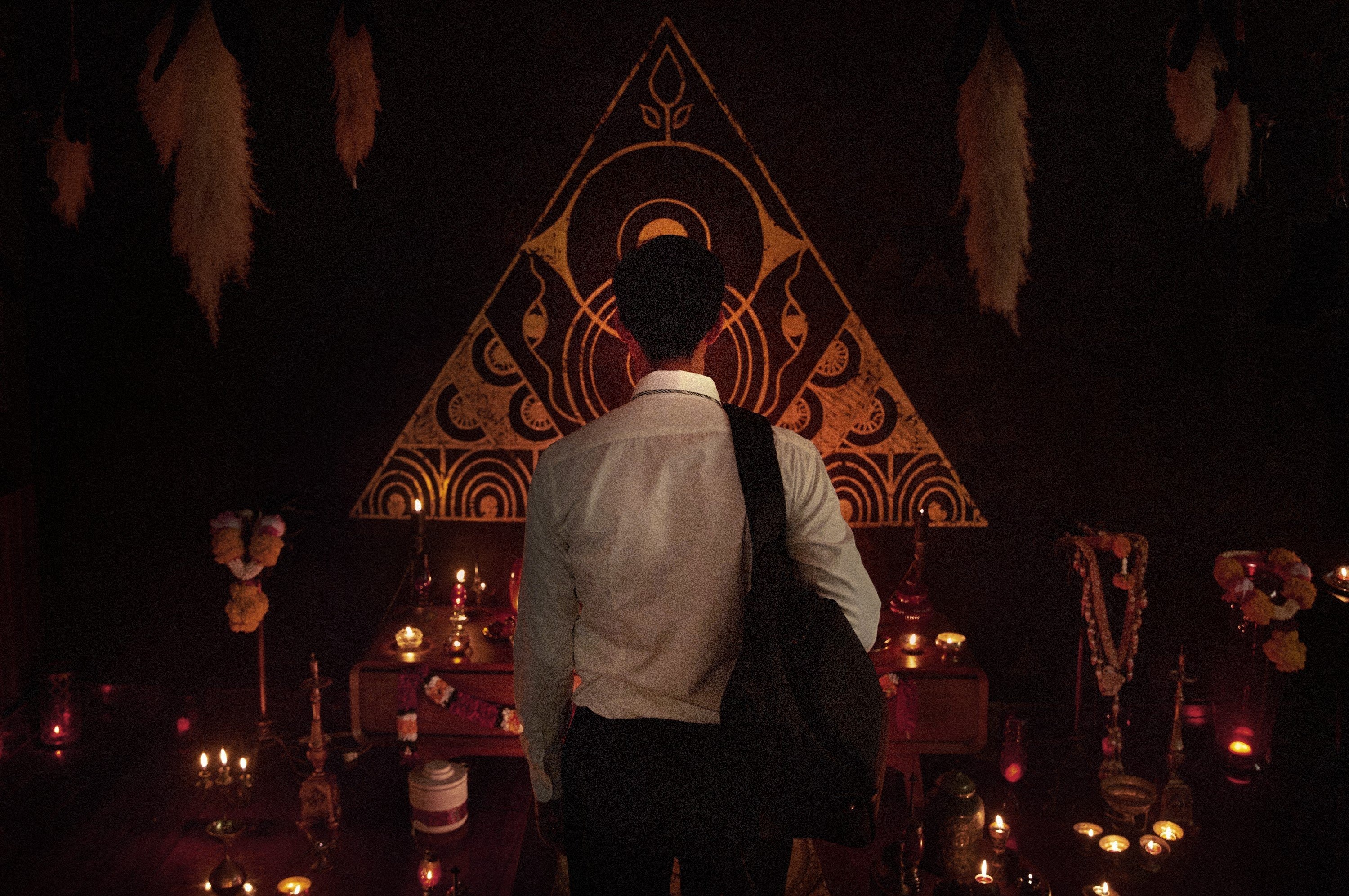 Phim 'Ta chu cam' - cau chuyen bua chu va cac vu an co that o Thai Lan hinh anh