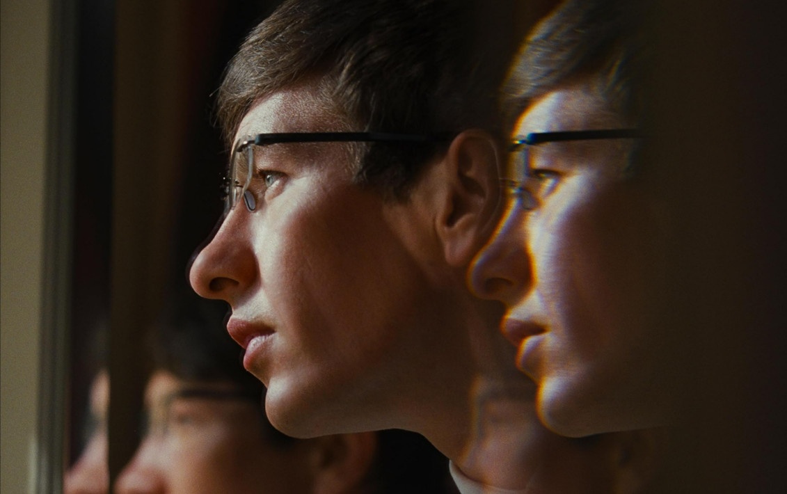 Chuyen kinh hoang gi xay ra o Saltburn hinh anh