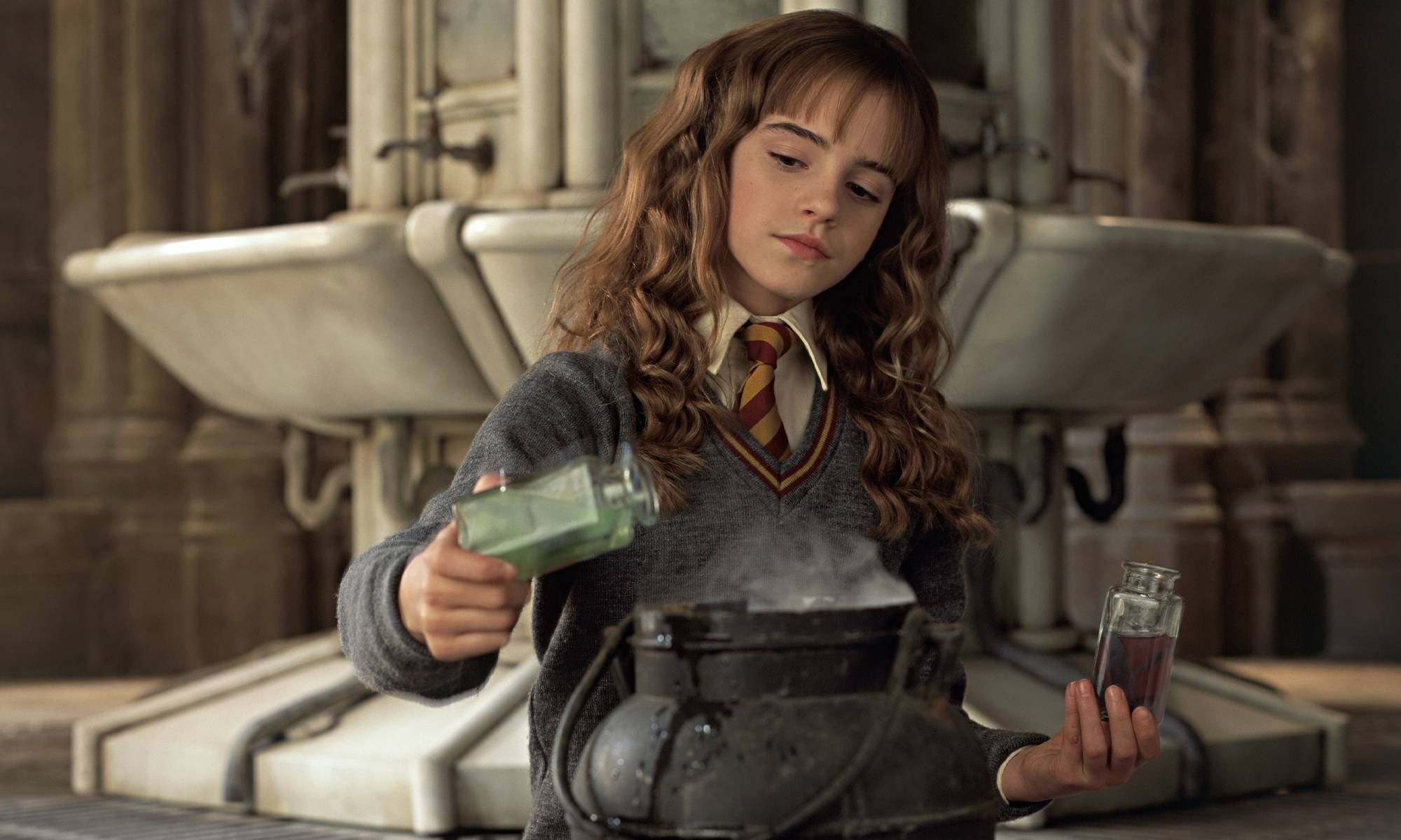 hermione_web_header_1_.jpg