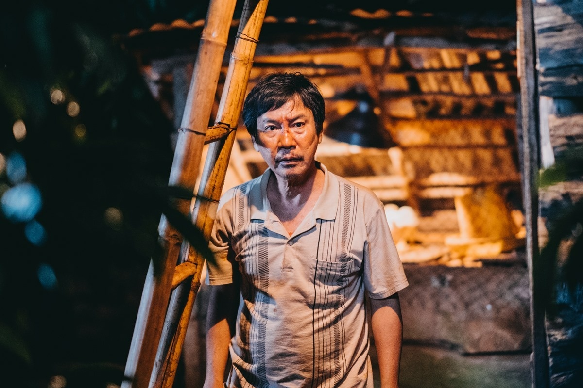 mat tich dem 30 anh 2