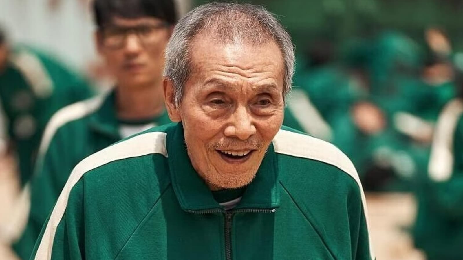 Sao ‘Squid Game’ di tu o tuoi 80 vi quay roi tinh duc hinh anh