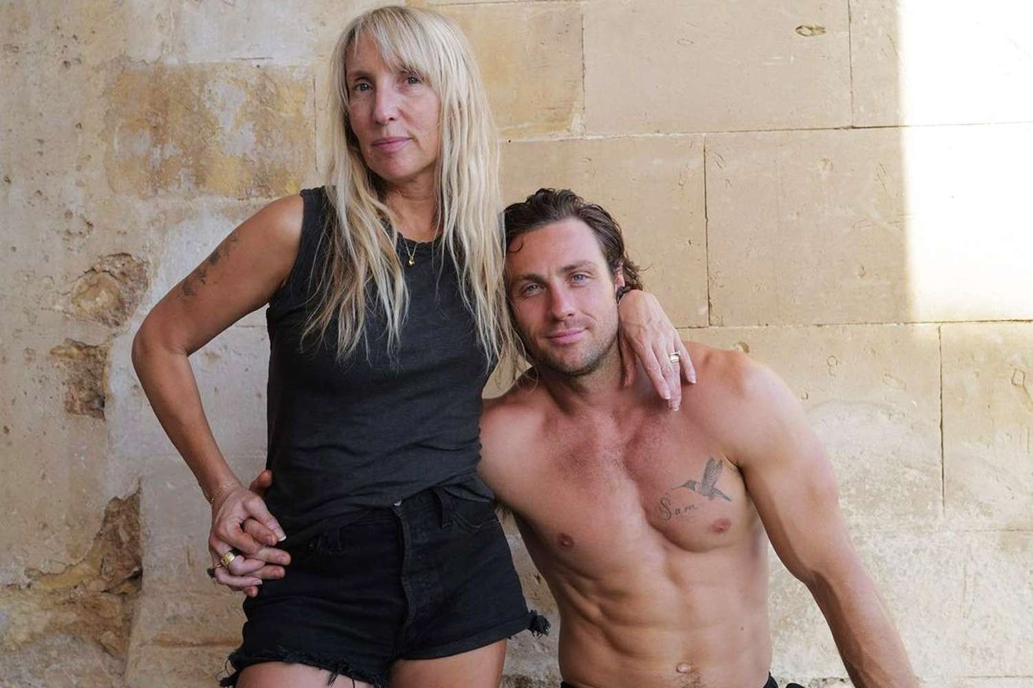 Anh doi thuong cua nguoi duoc cho la diep vien 007 moi hinh anh