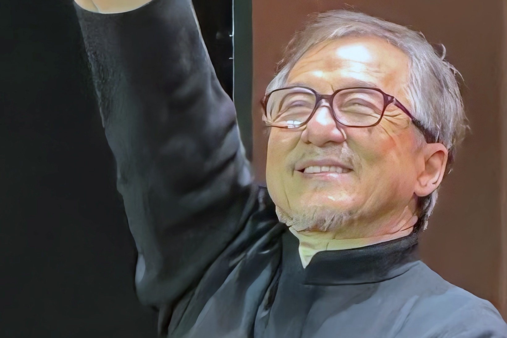 Thanh Long noi ve hinh anh gia nua o tuoi 70 hinh anh