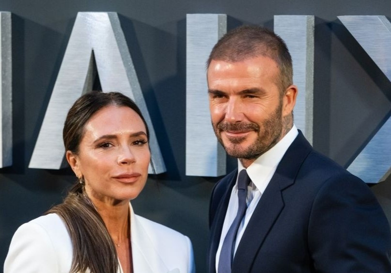Ly do David Beckham cong khai chuyen ngoai tinh hinh anh