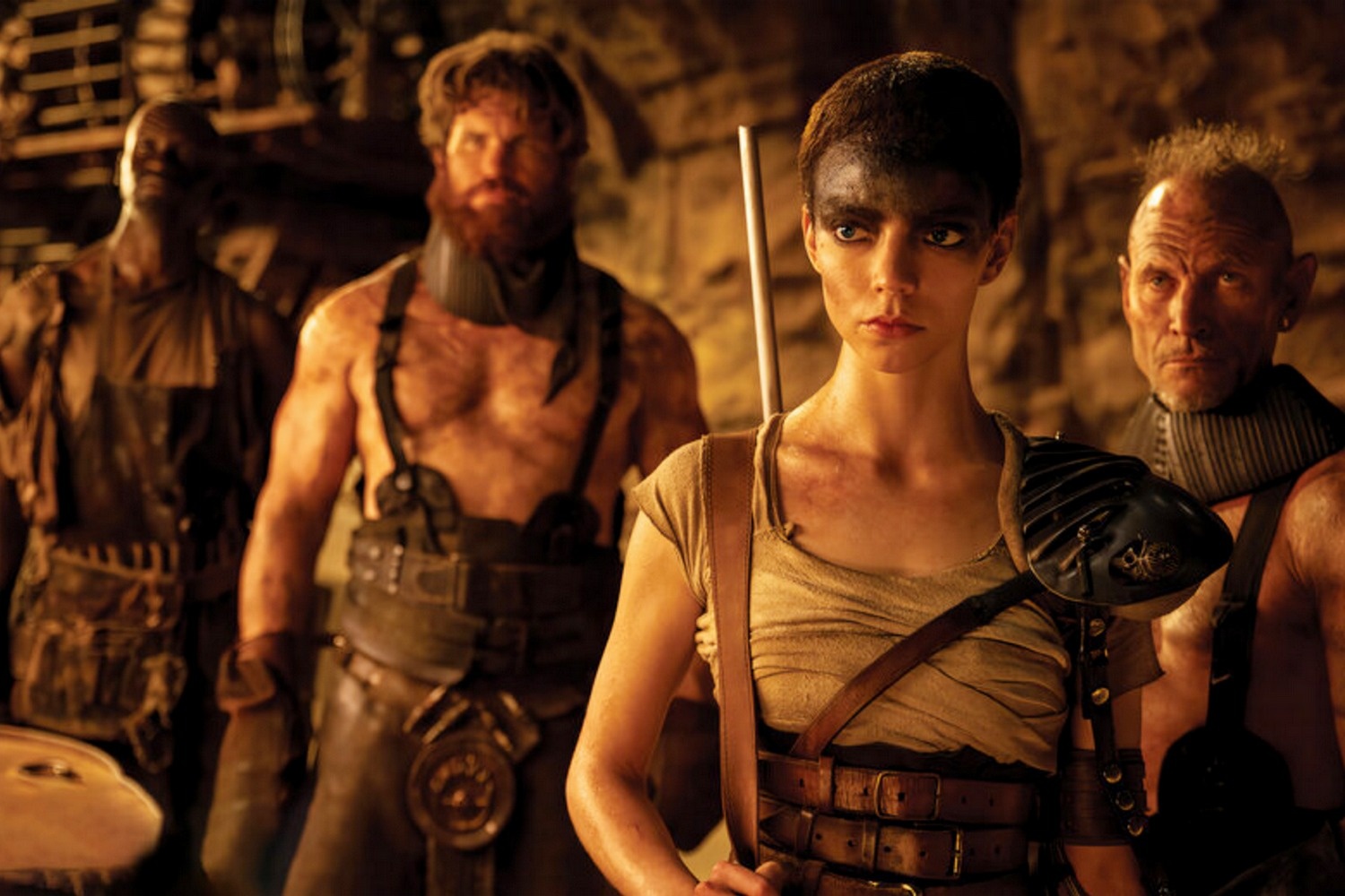 Bom tan Hollywood 'Furiosa' - dep va dien hinh anh
