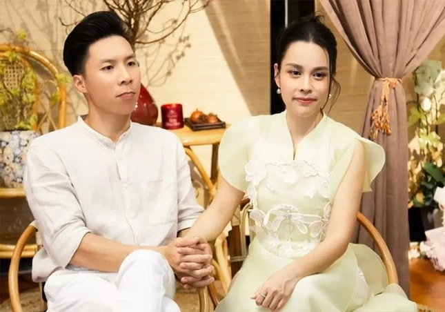 O Sen Ngoc Mai,  quoc nghiep anh 1