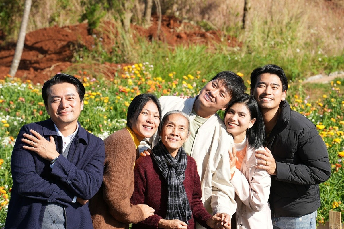 Despicable Me 4,  Inside Out,  Ke trom mat trang,  Viet Huong anh 3