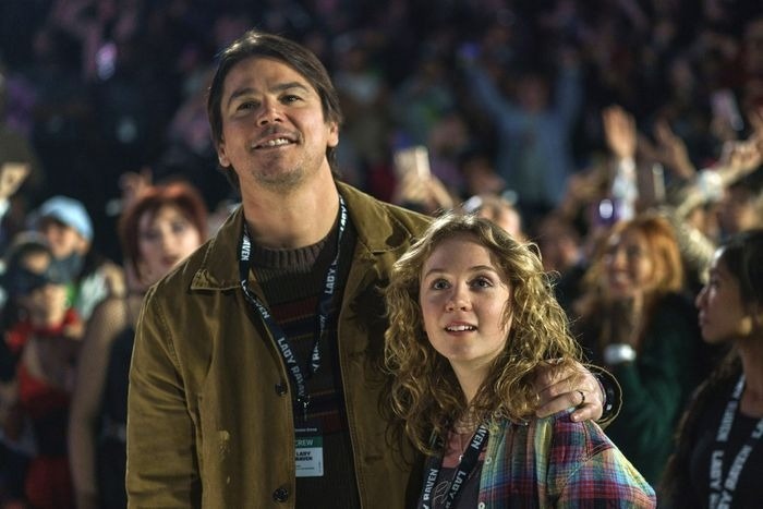 That bai cua ong hoang phim kinh di hinh anh