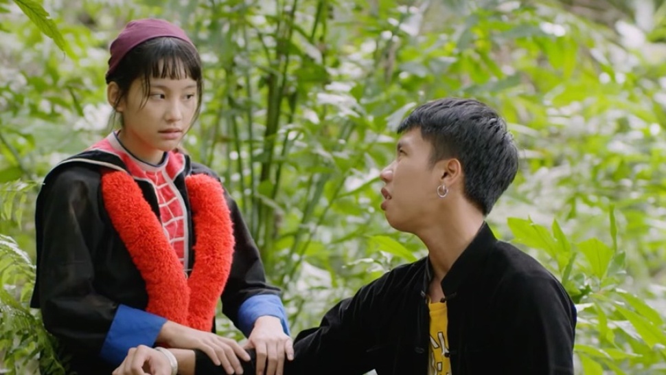 Vi sao phim co con trai Van Dung gay sot mang xa hoi? hinh anh