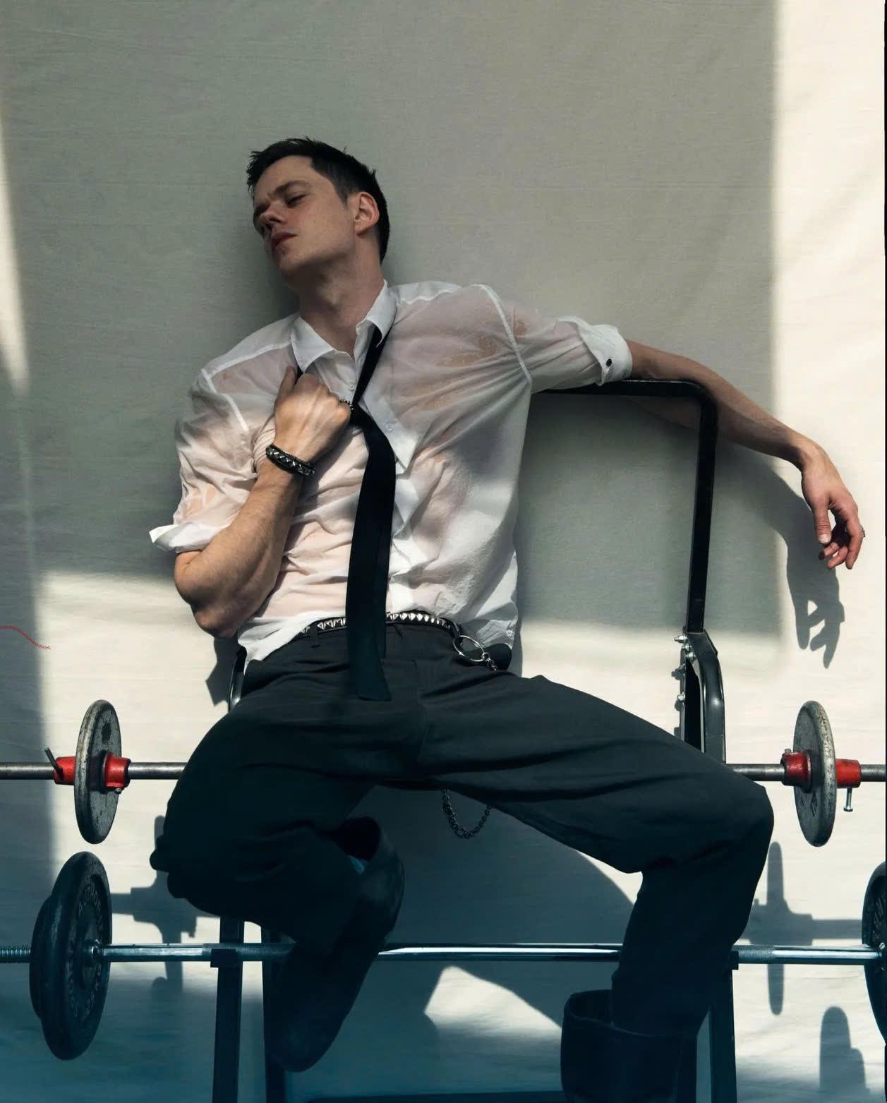 Bill Skarsgard,  Esquire anh 7