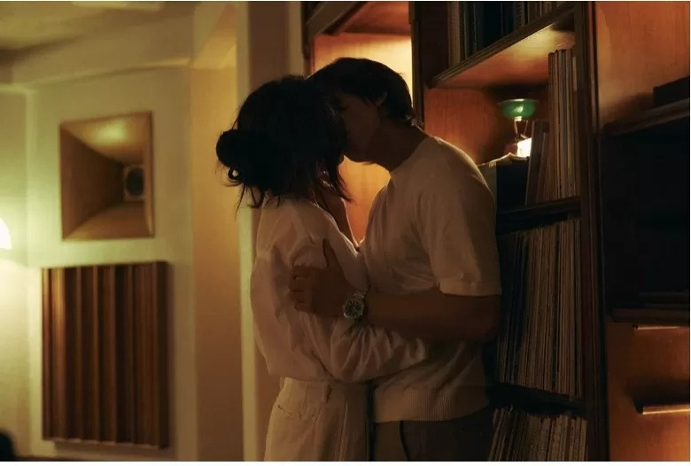 Song_Seung_Heon_dan_Park_Ji_Hyun.jpg